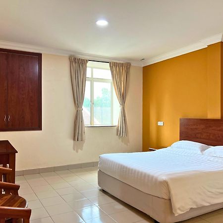 Tropicana Hotel جيماس المظهر الخارجي الصورة