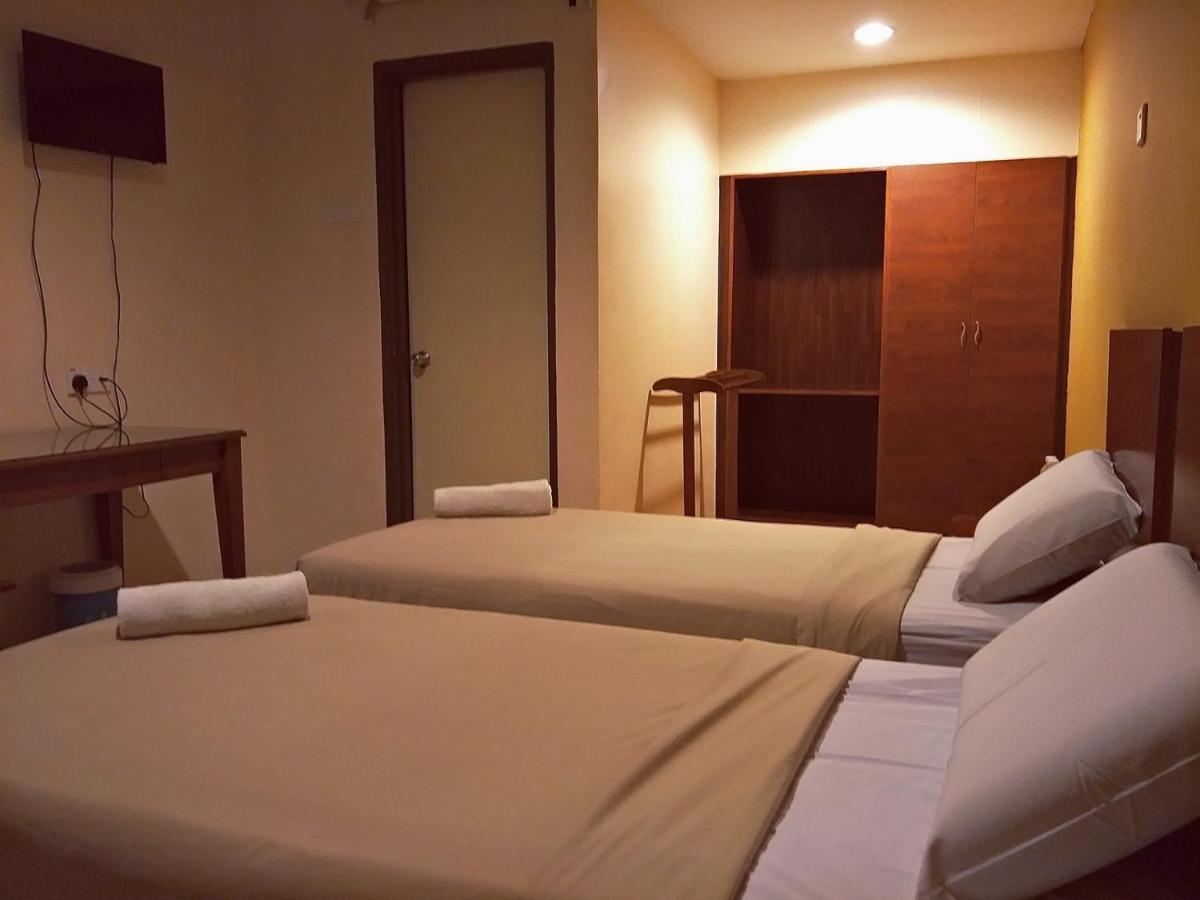 Tropicana Hotel جيماس المظهر الخارجي الصورة