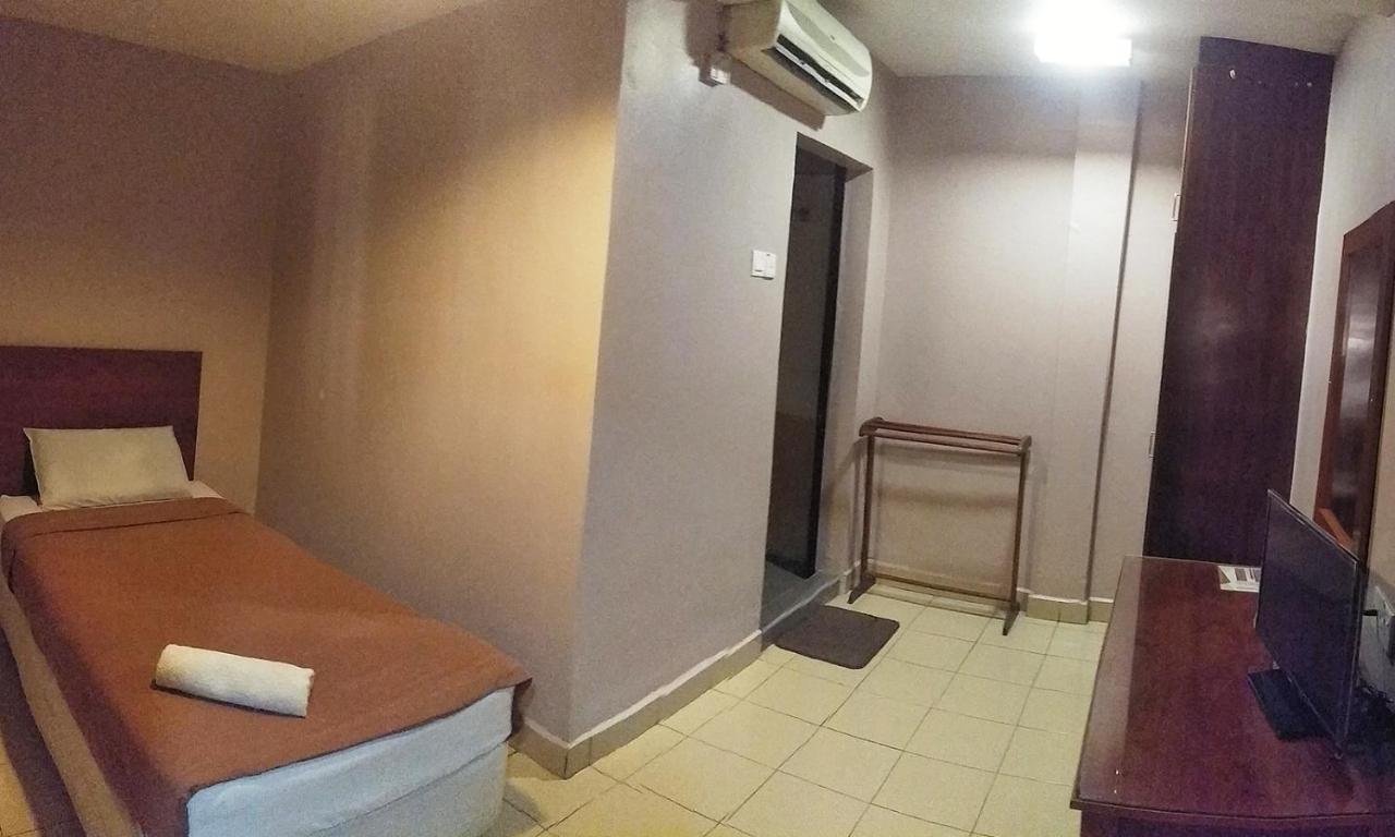Tropicana Hotel جيماس المظهر الخارجي الصورة